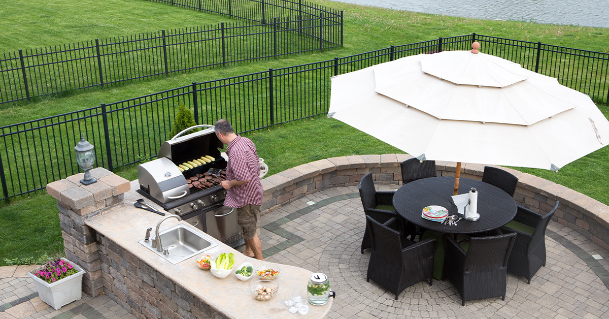 Featured image for “Kitchens in Nature: Blending Quality and Affordability in Modular Outdoor Kitchens”